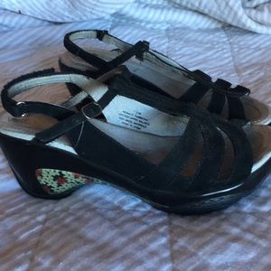 J-41 adventure on black shoes 7 1/2